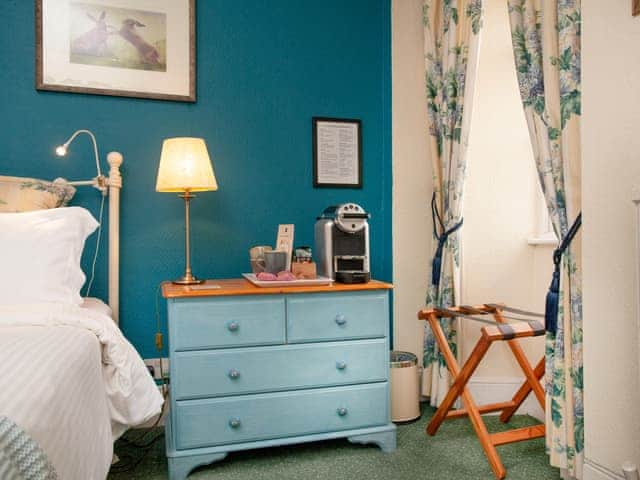 Double bedroom | Sycamore - Lifton Hall, Lifton