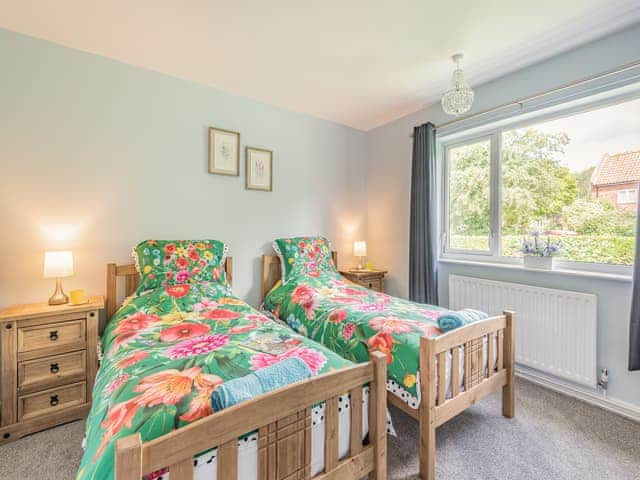 Twin bedroom | Ivy Cottage, Sloothby, near Alford