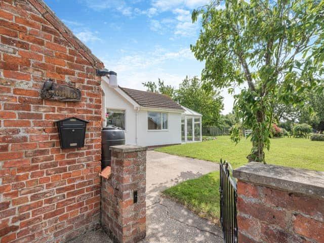 Garden | Ivy Cottage, Sloothby, near Alford