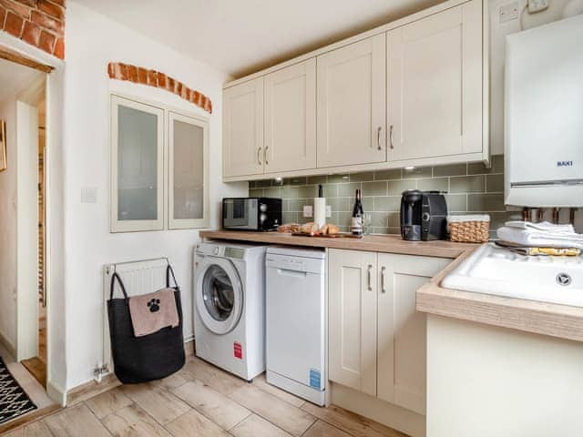 Kitchen | Heartwarming Cottage - Heart Cottages, Wickham Market