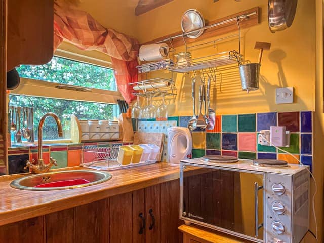 Kitchen | Yelt Cottage, Ashbourne