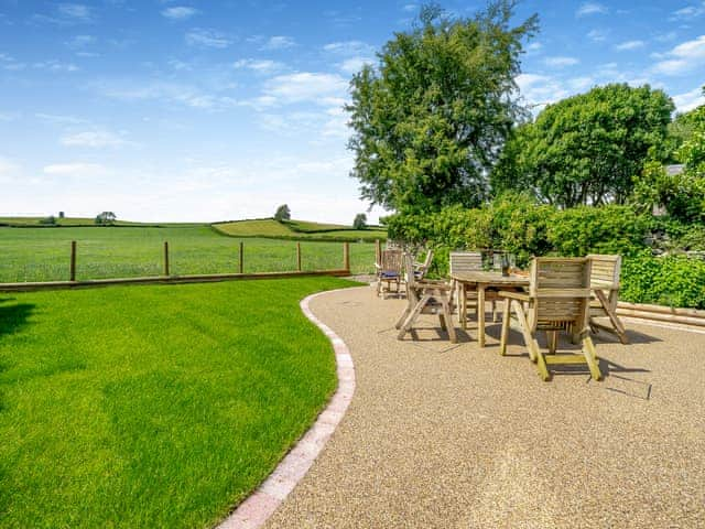 Garden | Rose Garden Cottage, Ackenthwaite, near Arnside