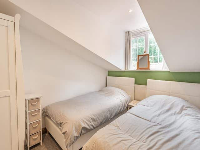 Twin bedroom | Dovedale Cottage, Coningsby, near Lincoln