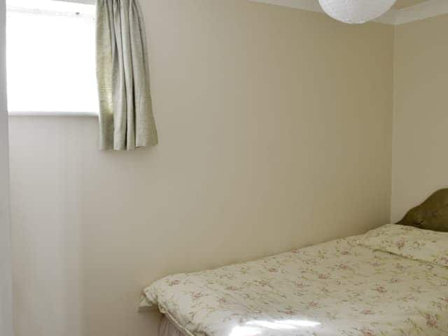 Cosy single bedroom | Smugglers Haunt - Anchor Cottages, Hope Cove, near Kingsbridge