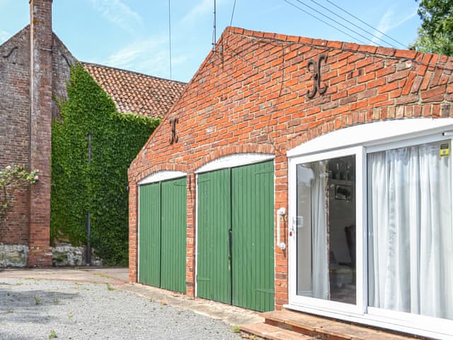 Exterior | The Old Farm Cottage, Louth