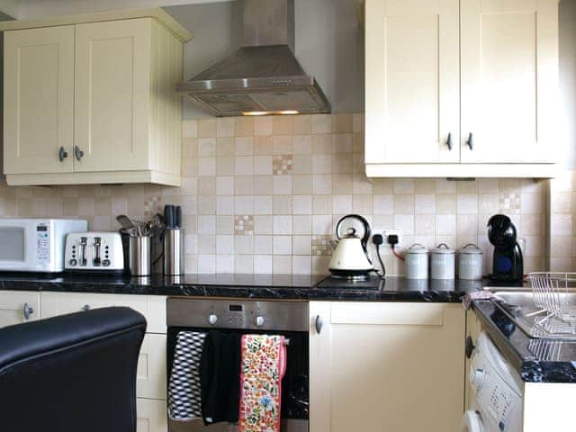 Kitchen | Willow Cottage - Broad View Farm, Blacknest, near Alton