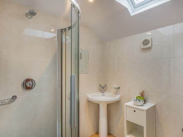 Bathroom | Bay - High Peak House, Ravenscar, near Whitby