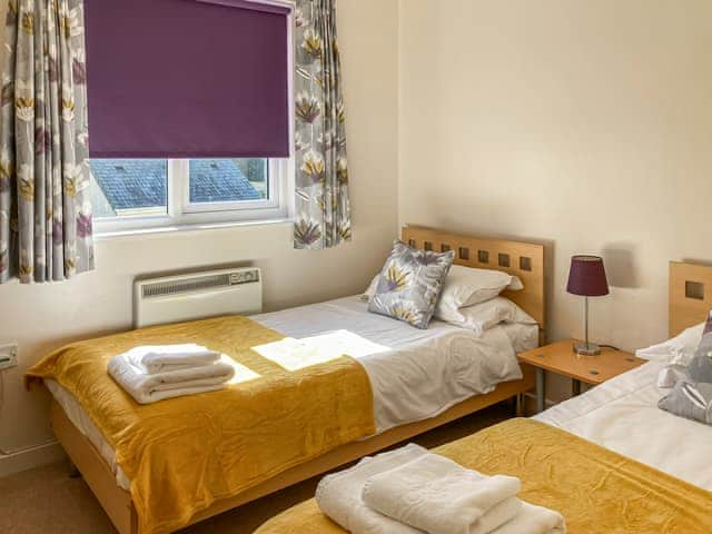 Twin bedroom | Riverstones at Pendra Loweth, Falmouth