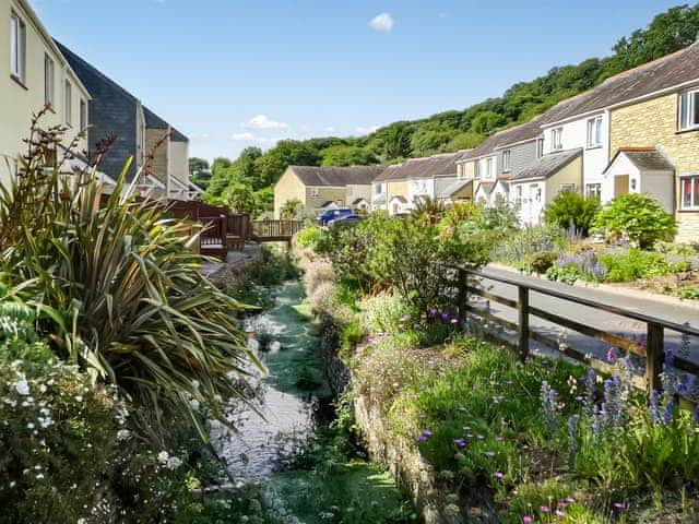 Pendra Loweth | Riverstones at Pendra Loweth, Falmouth