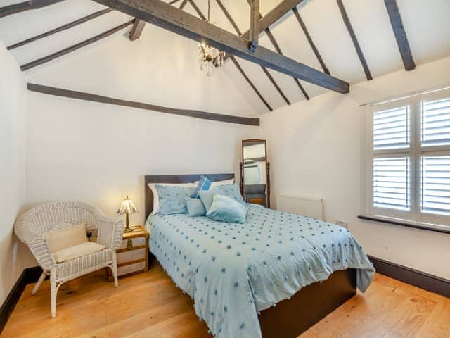 Double bedroom | Cutters Cottage, Roydon, near Harlow