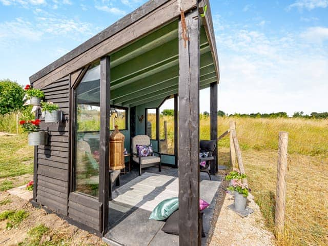 Summerhouse | Blackberry Barn, Maidstone