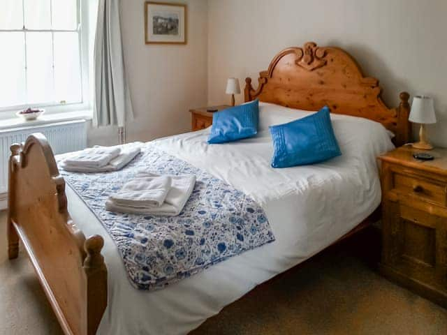 Double bedroom | Coastguards, Ventnor