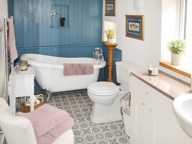 Bathroom | Victory Hall Cottage, Partney, near Spilsby