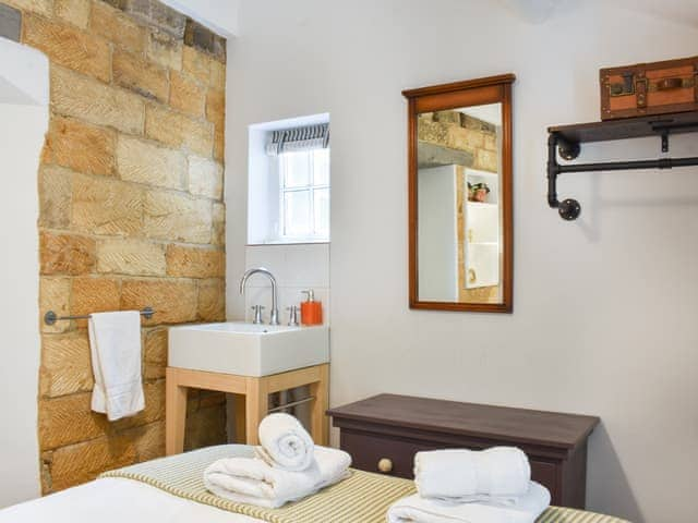 Double bedroom | Glenhowen, Robin Hoods Bay, near Whitby