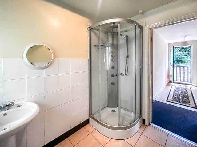 Shower room | The Plover - Woodside Fishery, Cleobury Mortimer, Worcestershire