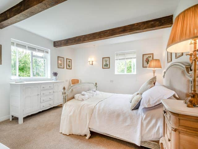 Double bedroom | The Cottage at West Brinsea Farm, Brinsea, near Cheddar