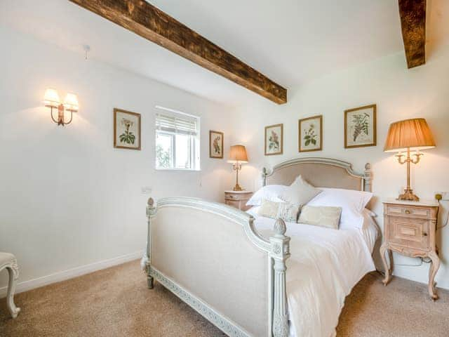 Double bedroom | The Cottage at West Brinsea Farm, Brinsea, near Cheddar