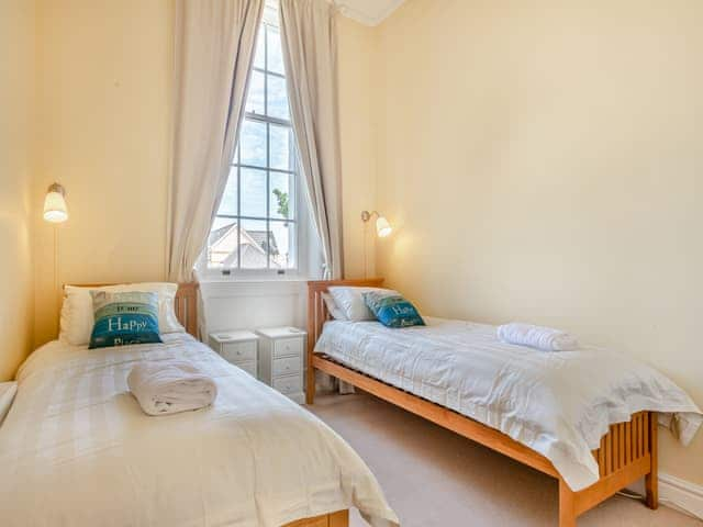 Twin bedroom | Colne House, Cromer