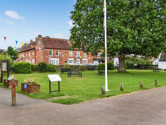 Surrounding area | River Breeze, Horning