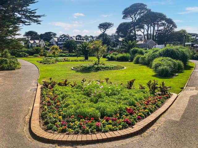 Garden at Gyllyingvase Beach | Riverstones at Pendra Loweth, Falmouth