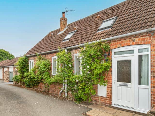 Exterior | The Weaning Shed, Huggate, near York