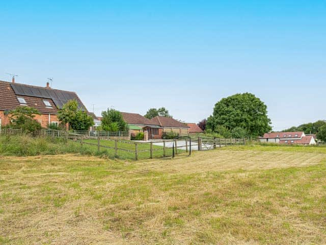 Exterior | The Weaning Shed, Huggate, near York