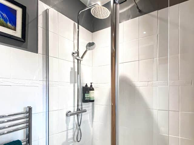 Shower room | Weavers Cottage, Fence, near Pendle