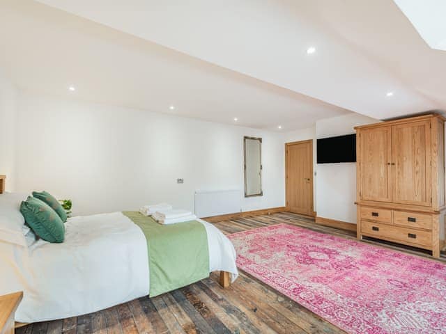 Double bedroom | Dragonfly Den - Langton Hill Retreats, Langton Hill, near Horncastle