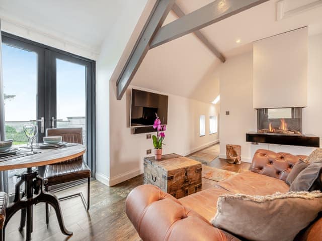 Living area | Skyfall - Wooldown Holiday Cottages, Bude