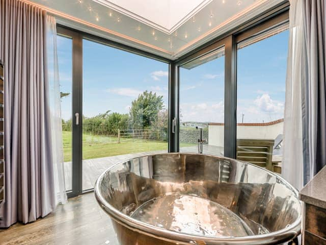 Bathroom | Sundancer - Wooldown Holiday Cottages, Bude