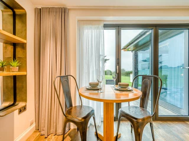 Dining Area | Sun Seeker - Wooldown Holiday Cottages, Bude