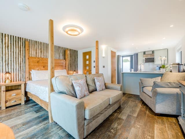 Double bedroom | Sun Seeker - Wooldown Holiday Cottages, Bude