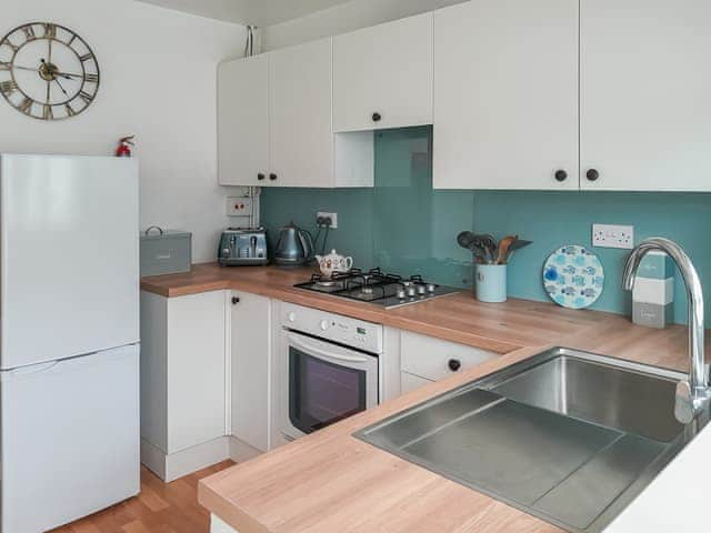 Kitchen | Pebblestones, Bude