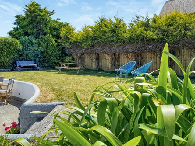 Garden | Pebblestones, Bude