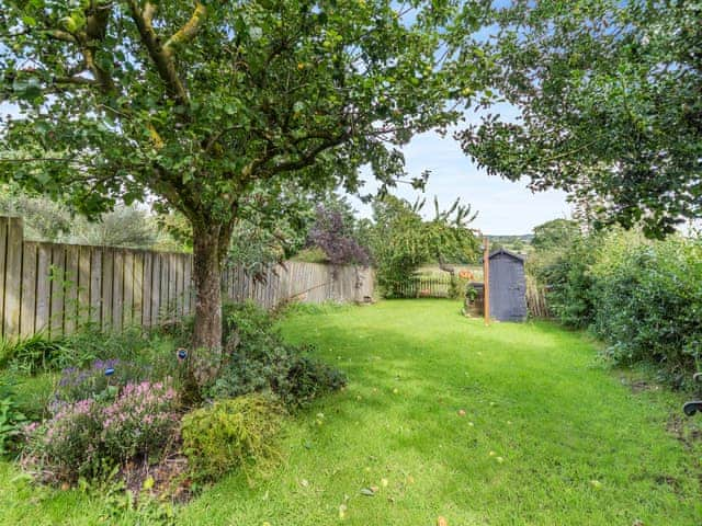 Garden | Wheelwright&rsquo;s Cottage, Rodsley, near Ashbourne