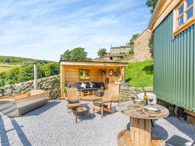 Outdoor area | Flossy&rsquo;s View - Wuthering Huts, Oldfield, near Keighley