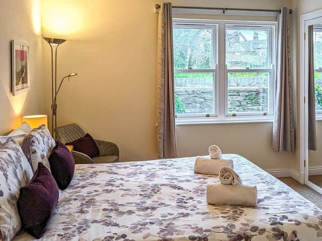 Double bedroom with en-suite  | 2 Greta Grove House - Greta Grove Apartments, Keswick