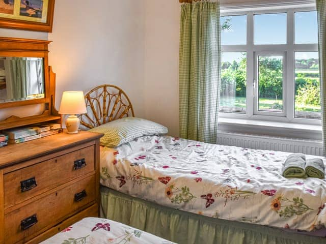 Twin bedroom | 1 Brandiston Barn Cottage, Cawston near Reepham