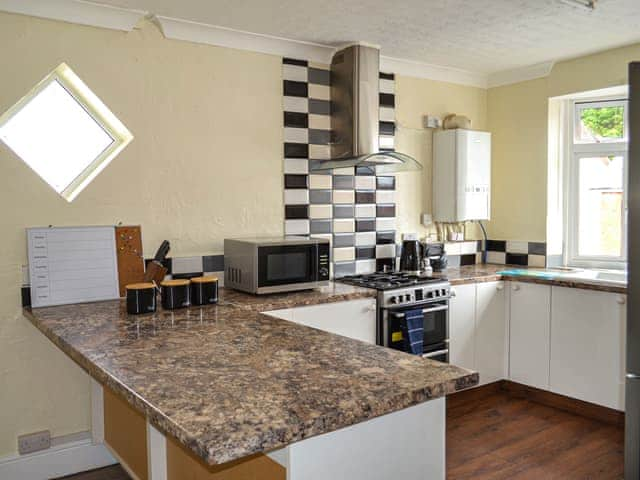 Kitchen | Sandbeck Cottage, Skegness