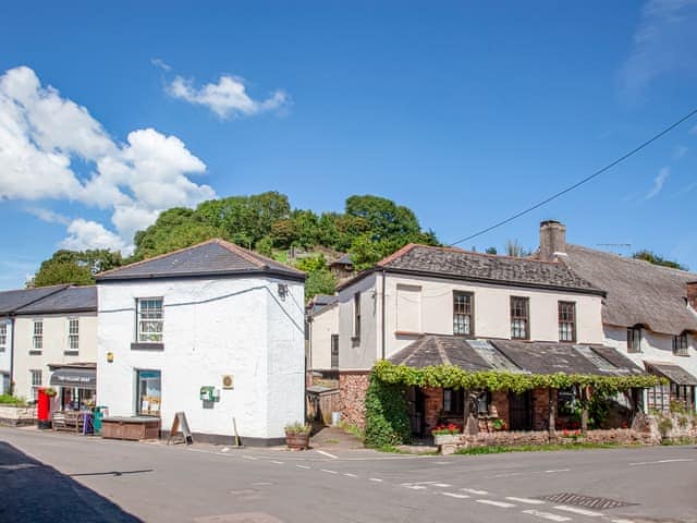 Surrounding area | The Granary, Stokeinteignhead