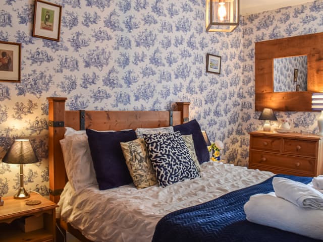 Double bedroom | Corner Cottage, Bowness-on-Windermere