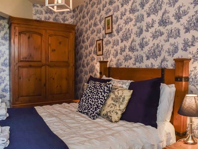 Double bedroom | Corner Cottage, Bowness-on-Windermere