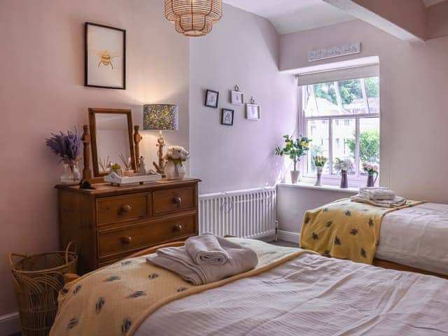 Twin bedroom | Corner Cottage, Bowness-on-Windermere