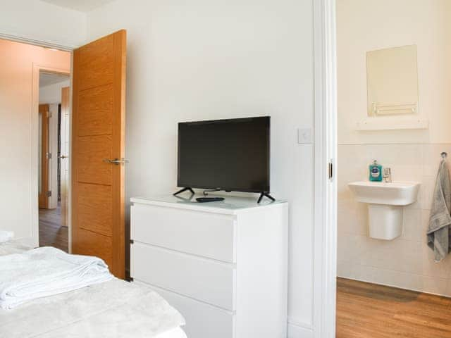 Double bedroom | Magnolia Cottage, Appledore, near Bideford