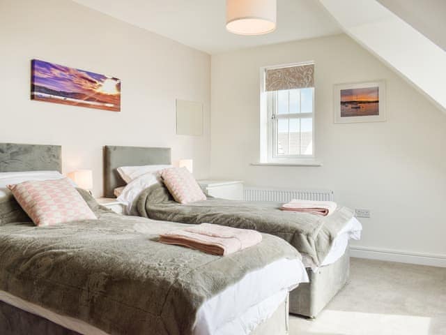 Twin bedroom | Magnolia Cottage, Appledore, near Bideford