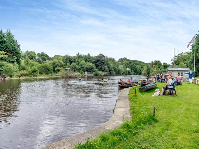 Surrounding area | Riverside Walk, Ruswarp, near Whitby