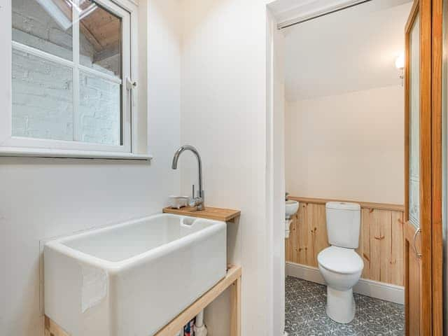 Bathroom | Lavender Cottage, Coltishall