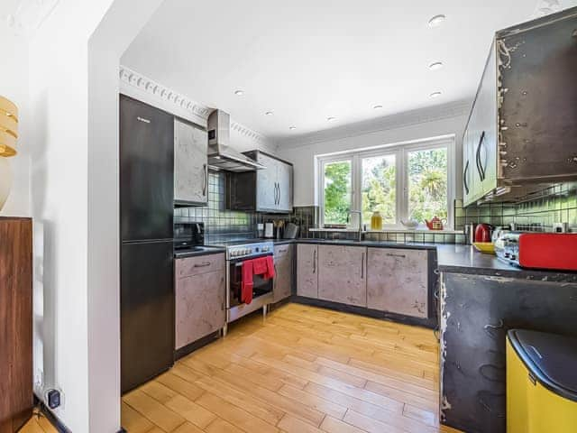 Kitchen | Pentire, Holbeton, near Ivybridge