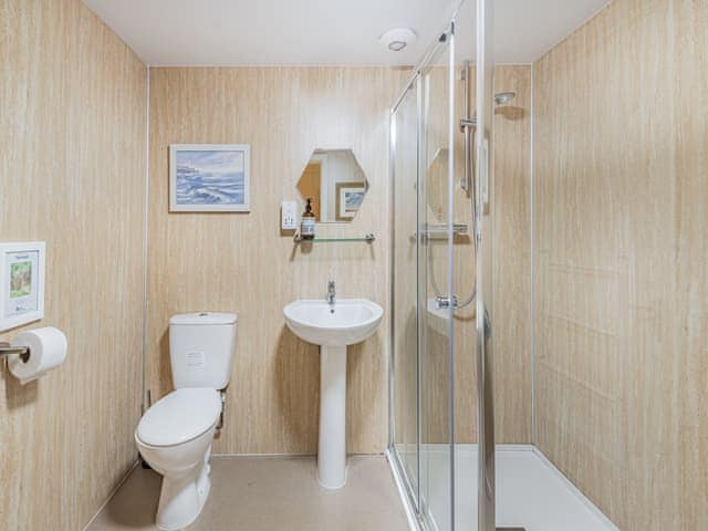 Shower room | Peaceful Woodland Lodge, Louth