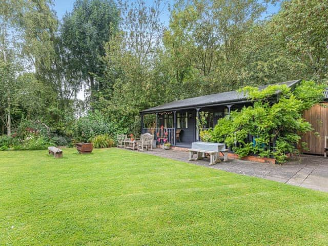 Exterior | Peaceful Woodland Lodge, Louth